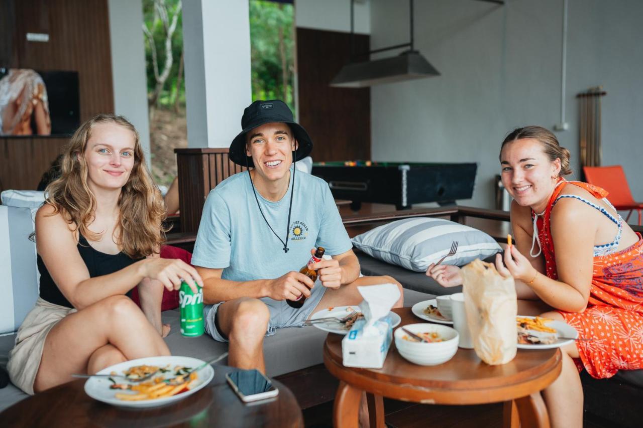 Chill Inn Samui Hostel And Restaurant Ko Samui Extérieur photo